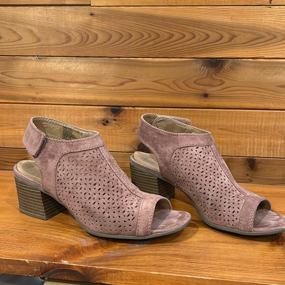 Women’s Sandals
